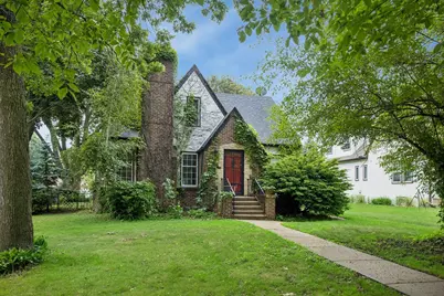 1390 Iowa Avenue W, Falcon Heights, MN 55108 - Photo 2