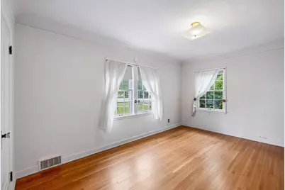 1390 Iowa Avenue W, Falcon Heights, MN 55108 - Photo 24