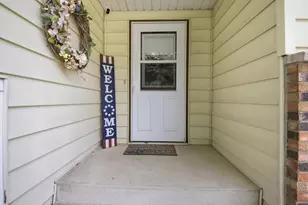 1912 7th Ave NE, Owatonna, MN 55060 - Photo 2