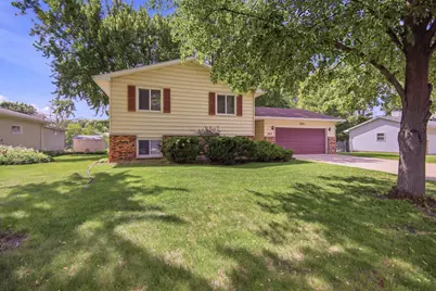 1912 7th Avenue NE, Owatonna, MN 55060 - Photo 1
