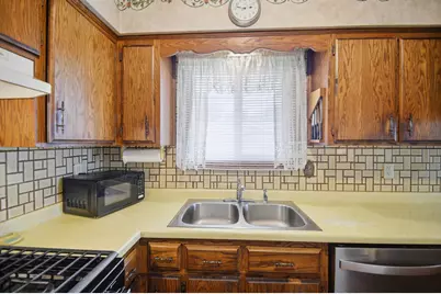 1912 7th Avenue NE, Owatonna, MN 55060 - Photo 10