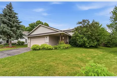 1406 Summit Avenue N, Sauk Rapids, MN 56379 - Photo 2