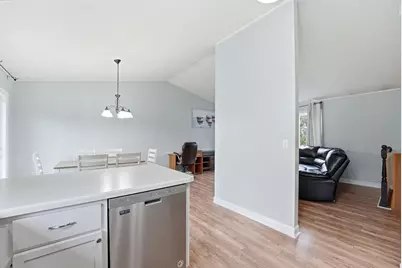 1406 Summit Avenue N, Sauk Rapids, MN 56379 - Photo 8