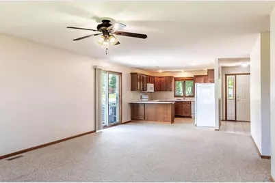 710 S 10th Street, Bird Island, MN 55310 - Photo 8