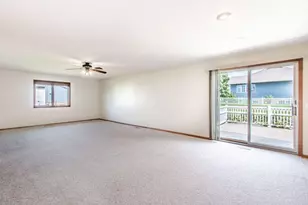 710 S 10th St, Bird Island, MN 55310 - Photo 12