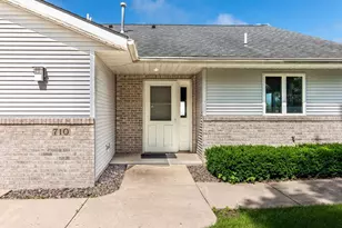 710 S 10th St, Bird Island, MN 55310 - Photo 1
