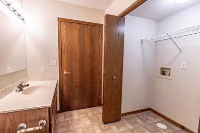 710 S 10th Street, Bird Island, MN 55310 - Photo 16