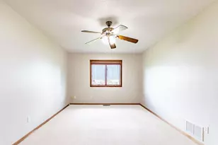 710 S 10th St, Bird Island, MN 55310 - Photo 20