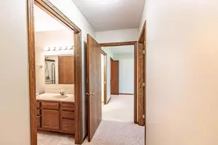 710 S 10th St, Bird Island, MN 55310 - Photo 14