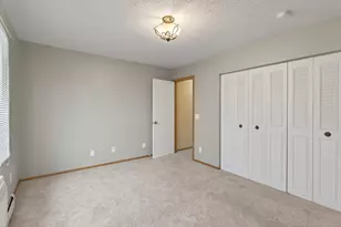 10720 Rockford Rd, Plymouth, MN 55442 - Photo 12