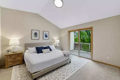 17721 Southridge Court, Minnetonka, MN 55345 - Photo 16