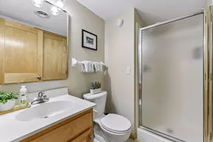 17721 Southridge Ct, Minnetonka, MN 55345 - Photo 32