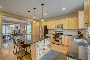 316 Country Rd, Stillwater, MN 55082 - Photo 6
