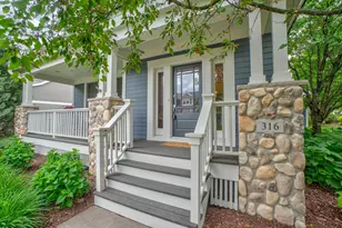 316 Country Rd, Stillwater, MN 55082 - Photo 2