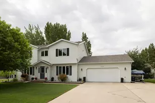 3228 36th Ave S, Fargo, ND 58104 - Photo 4