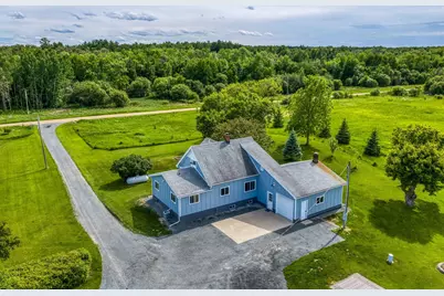 2589 Lindgren Road NE, Bemidji, MN 56601 - Photo 2