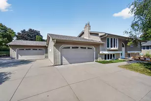 2352 Sioux Ct, New Brighton, MN 55112 - Photo 44