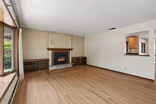 2352 Sioux Ct, New Brighton, MN 55112 - Photo 6