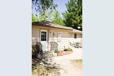 412 1st Street NE, Menahga, MN 56464 - Photo 1