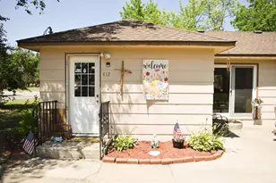 412 1st St NE, Menahga, MN 56464 - Photo 2