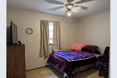 412 1st Street NE, Menahga, MN 56464 - Photo 2
