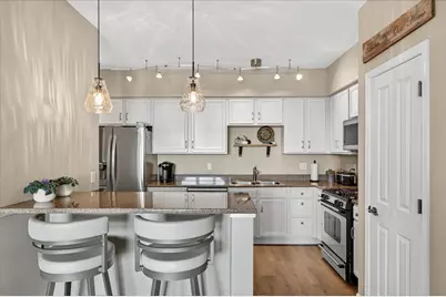 500 E Grant Street #907, Minneapolis, MN 55404 - Photo 6