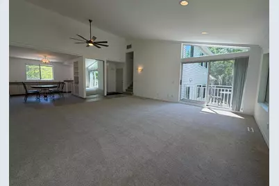 2339 Roselawn Avenue W, Roseville, MN 55113 - Photo 4