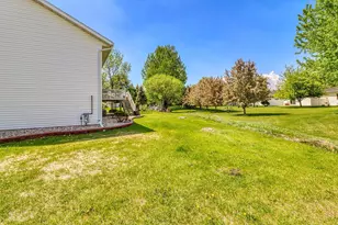 1701 33 1/2 Street S, Moorhead, MN 56560 - Photo 30