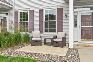 713 Cobblestone Way, Shakopee, MN 55379 - Photo 8