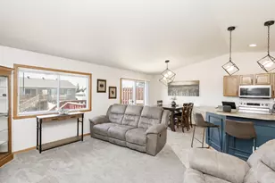 5242 49th Ave S, Fargo, ND 58104 - Photo 10