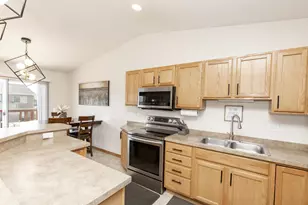 5242 49th Ave S, Fargo, ND 58104 - Photo 12