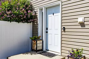 5242 49th Ave S, Fargo, ND 58104 - Photo 4