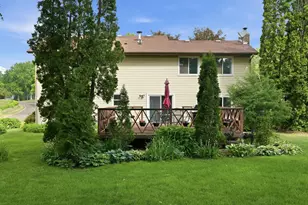 8527 Isle Ave S, Cottage Grove, MN 55016 - Photo 14