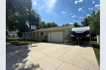 401 W Crawford Street, Luverne, MN 56156 - Photo 8