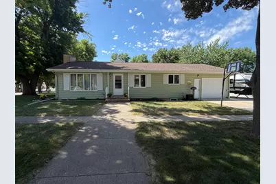 401 W Crawford Street, Luverne, MN 56156 - Photo 1