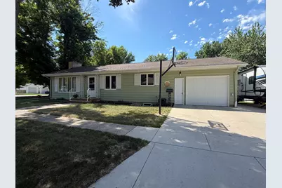 401 W Crawford Street, Luverne, MN 56156 - Photo 2