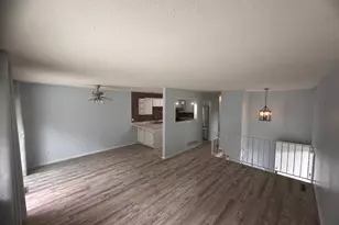 1113 E 145th St, Burnsville, MN 55337 - Photo 4