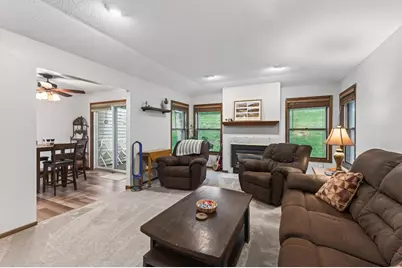 6710 Buckley Circle, Inver Grove Heights, MN 55076 - Photo 2