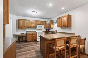 6710 Buckley Cir, Inver Grove Heights, MN 55076 - Photo 14
