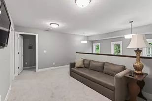 227 Sunnyridge Ln, Golden Valley, MN 55422 - Photo 26