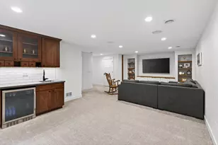 227 Sunnyridge Ln, Golden Valley, MN 55422 - Photo 50