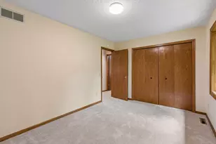 13673 Duluth Dr, Apple Valley, MN 55124 - Photo 36