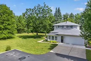 5493 Saint Mary Dr NW, Rochester, MN 55901 - Photo 4