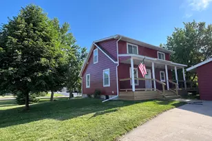 101 Parker Ln, Redwood Falls, MN 56283 - Photo 24