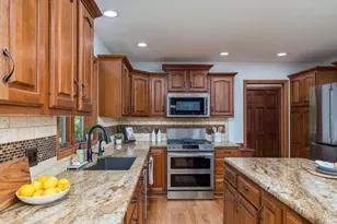 2295 Northridge Dr, North Mankato, MN 56003 - Photo 8