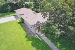 330 Linden St N, Northfield, MN 55057 - Photo 2