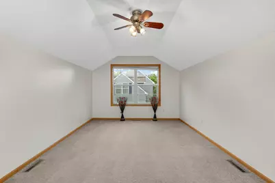 9771 Gable Drive, Eden Prairie, MN 55347 - Photo 26