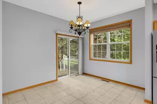 9771 Gable Dr, Eden Prairie, MN 55347 - Photo 14