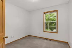 9771 Gable Dr, Eden Prairie, MN 55347 - Photo 24