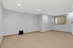 9771 Gable Dr, Eden Prairie, MN 55347 - Photo 30